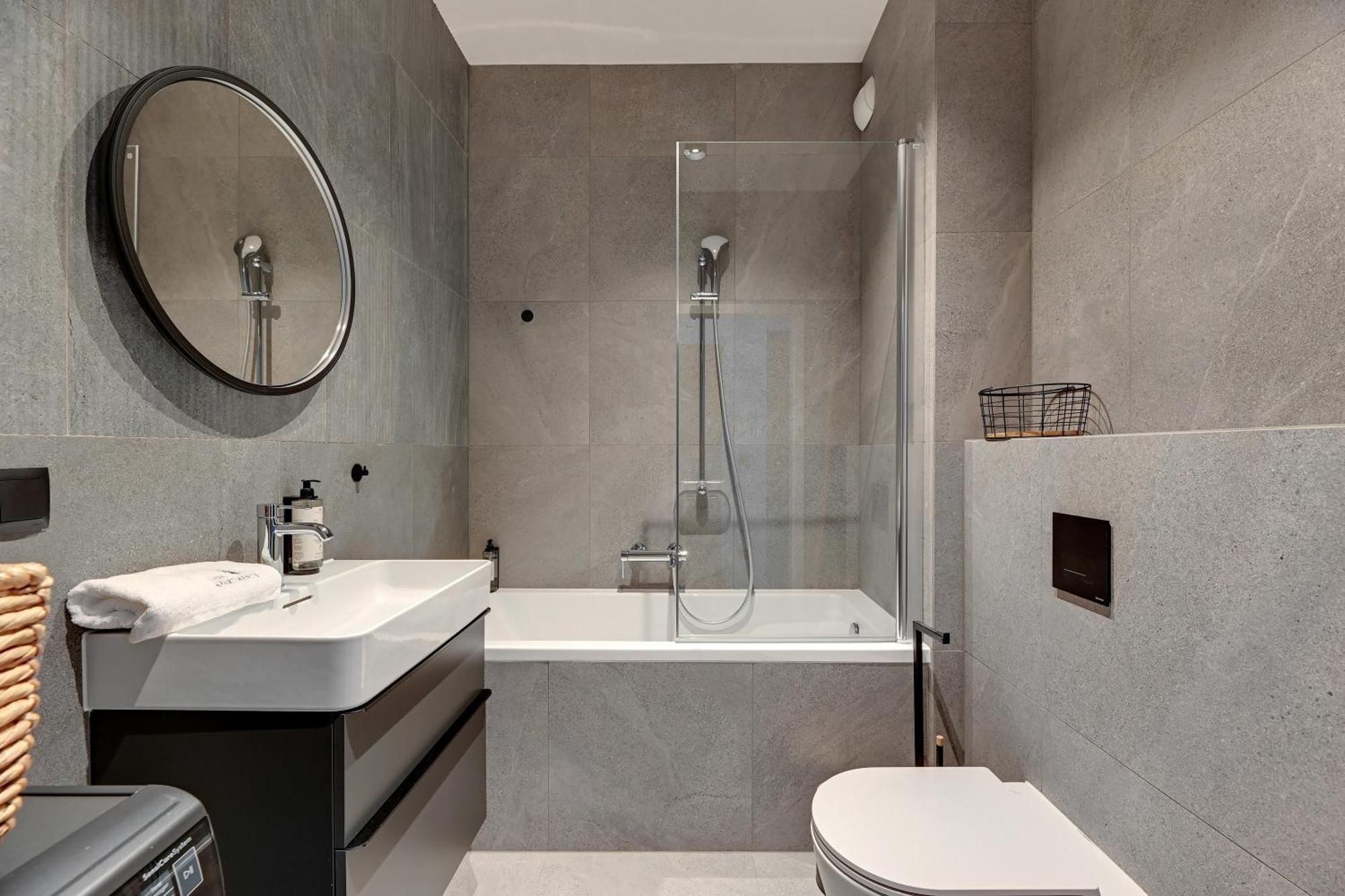 Scala City Center Apartments & Studios By Lion Apartments กดัญสก์ ภายนอก รูปภาพ