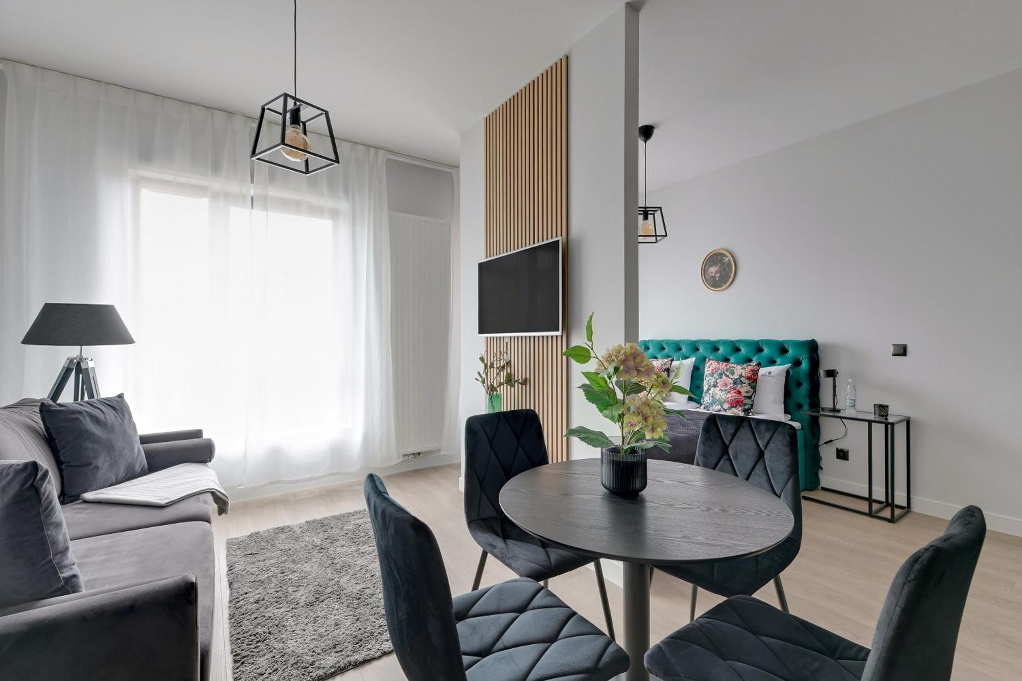 Scala City Center Apartments & Studios By Lion Apartments กดัญสก์ ภายนอก รูปภาพ