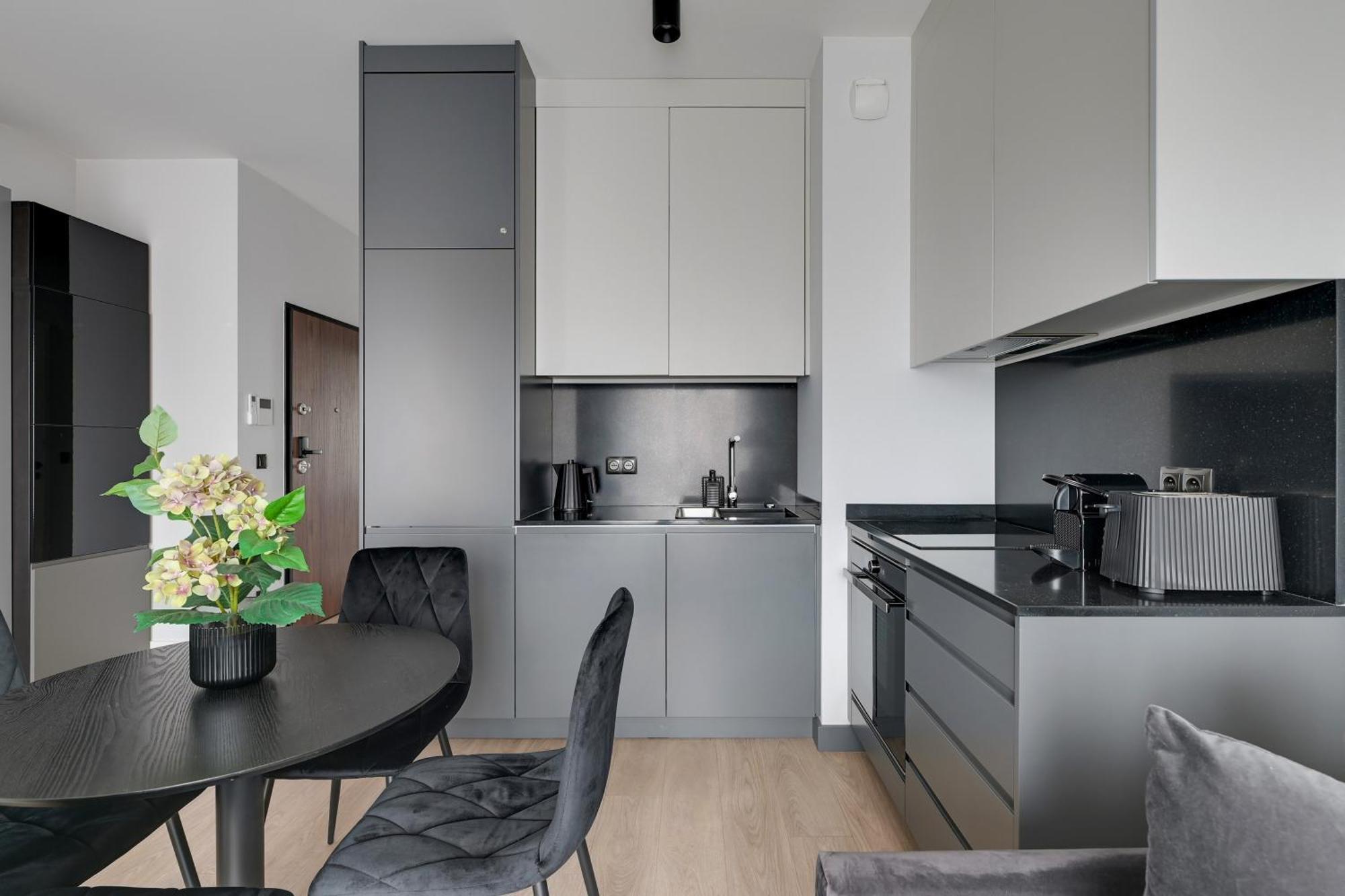 Scala City Center Apartments & Studios By Lion Apartments กดัญสก์ ภายนอก รูปภาพ