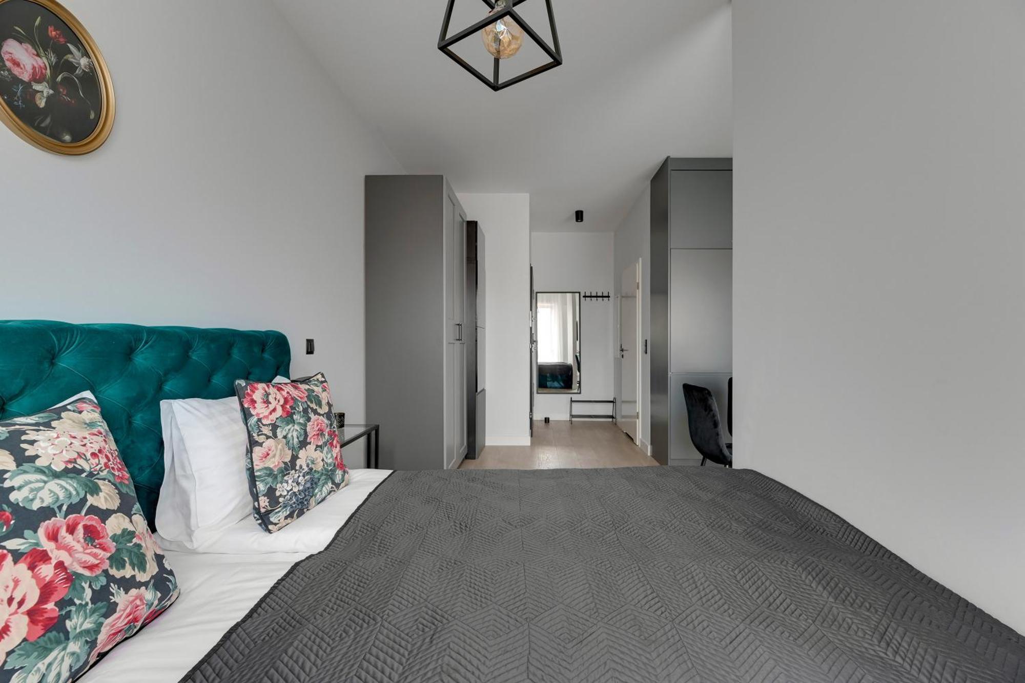 Scala City Center Apartments & Studios By Lion Apartments กดัญสก์ ภายนอก รูปภาพ
