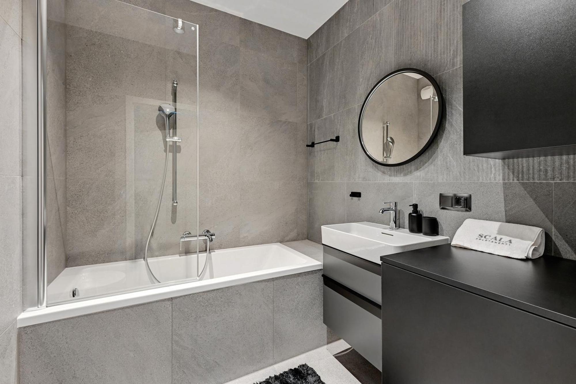 Scala City Center Apartments & Studios By Lion Apartments กดัญสก์ ภายนอก รูปภาพ