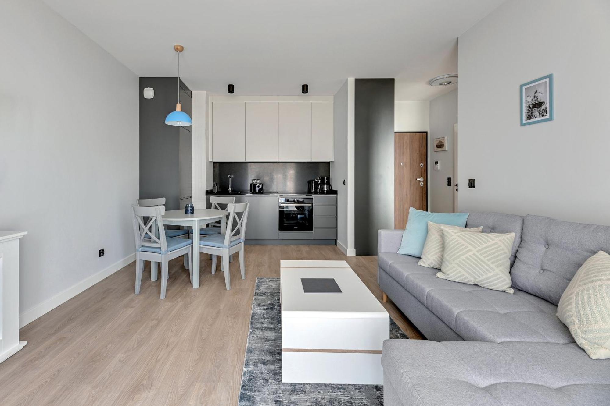 Scala City Center Apartments & Studios By Lion Apartments กดัญสก์ ภายนอก รูปภาพ