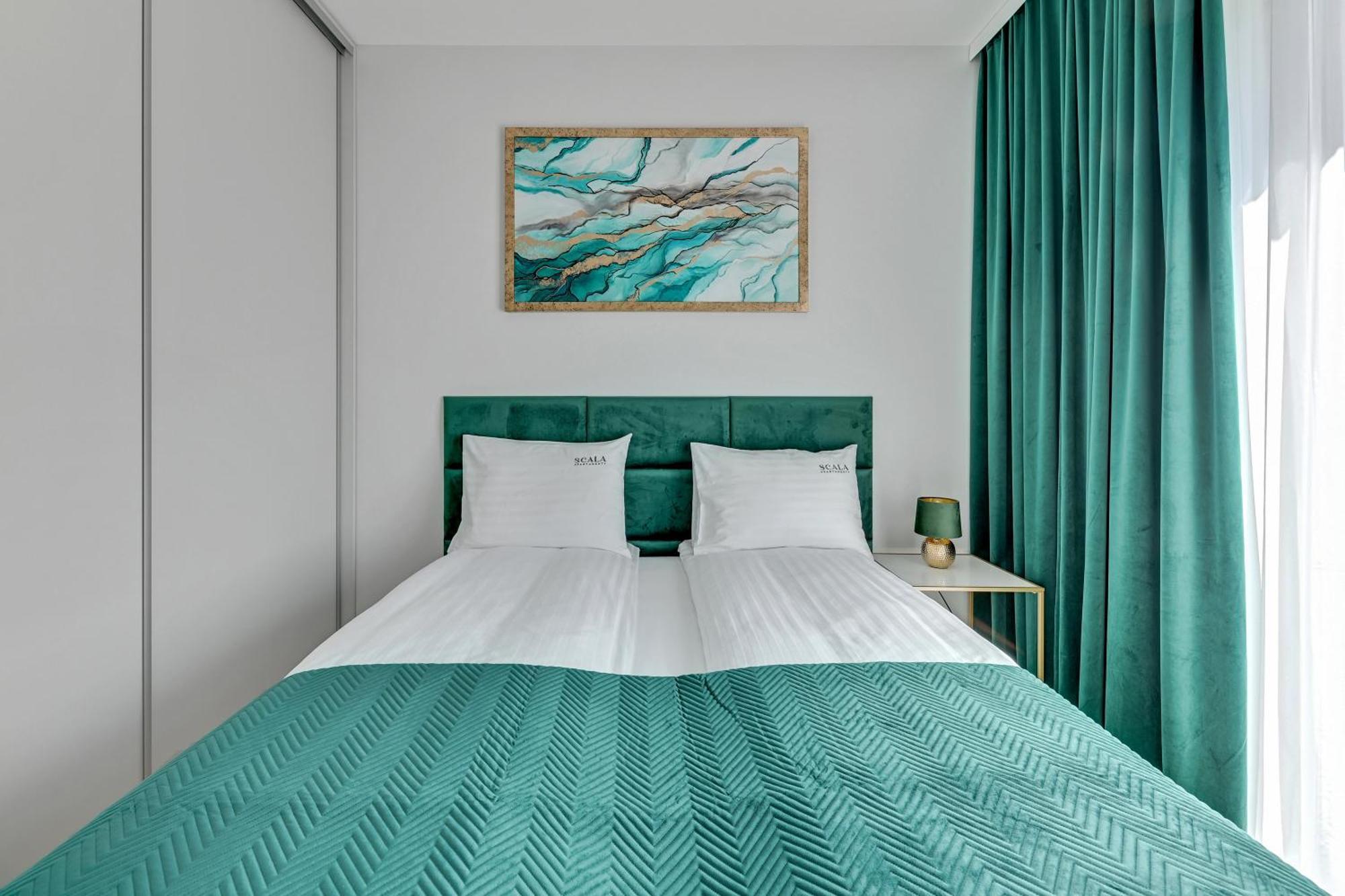 Scala City Center Apartments & Studios By Lion Apartments กดัญสก์ ภายนอก รูปภาพ