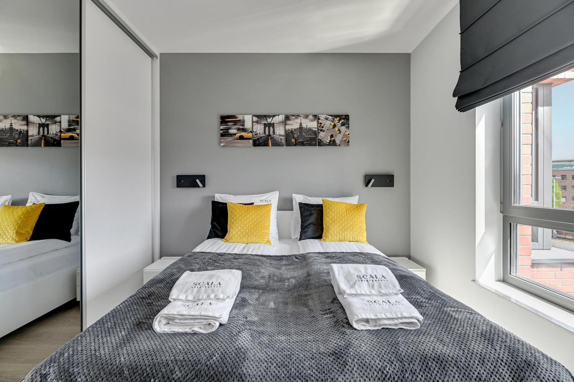 Scala City Center Apartments & Studios By Lion Apartments กดัญสก์ ภายนอก รูปภาพ