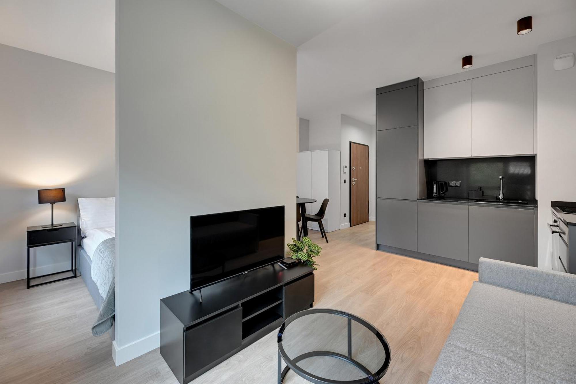 Scala City Center Apartments & Studios By Lion Apartments กดัญสก์ ภายนอก รูปภาพ