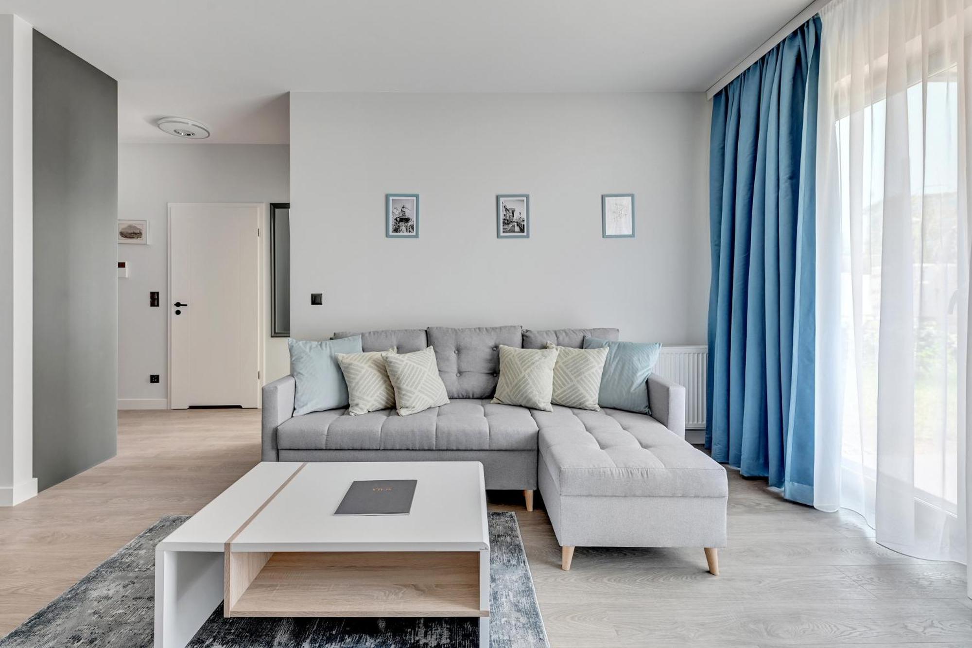 Scala City Center Apartments & Studios By Lion Apartments กดัญสก์ ภายนอก รูปภาพ