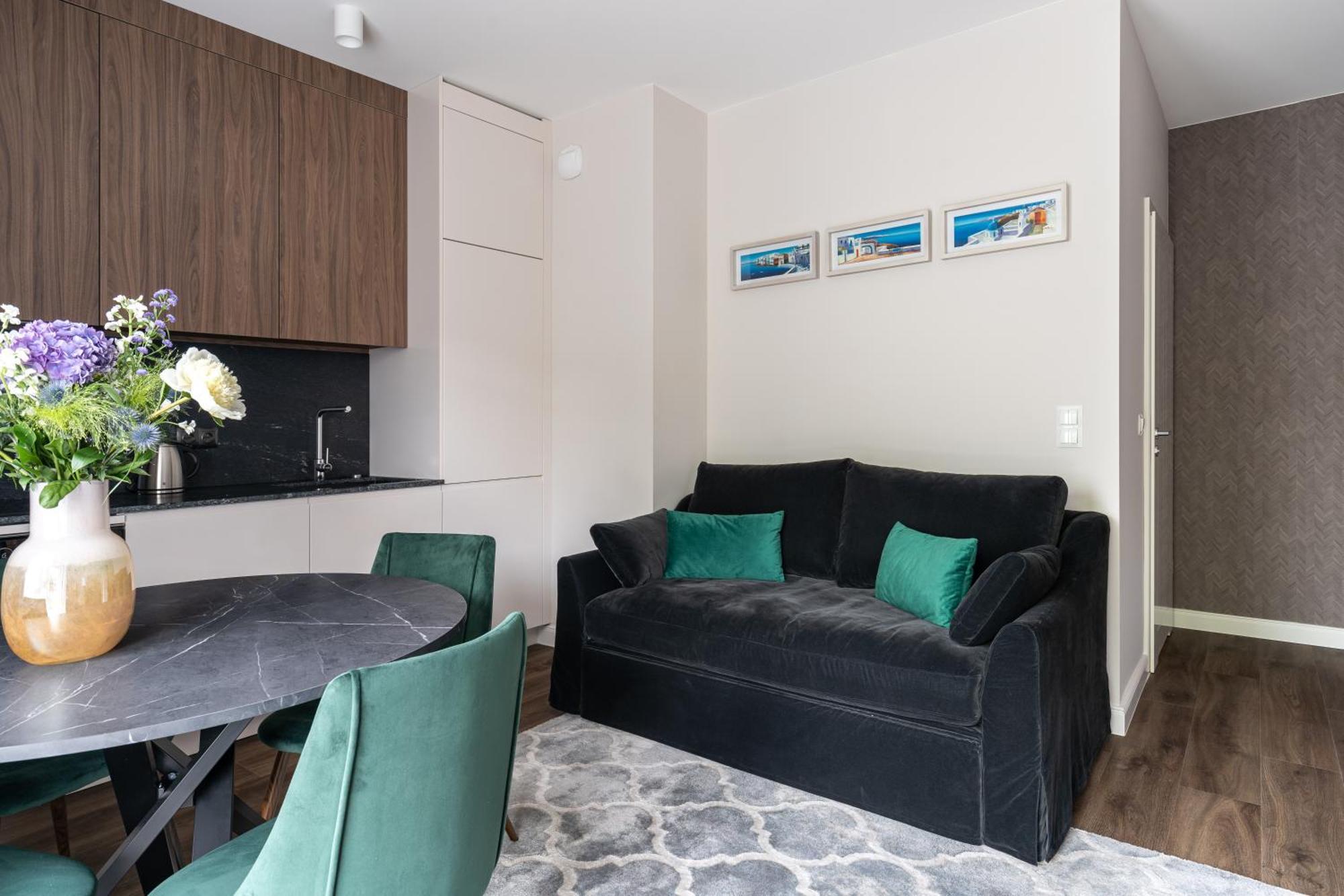 Scala City Center Apartments & Studios By Lion Apartments กดัญสก์ ภายนอก รูปภาพ