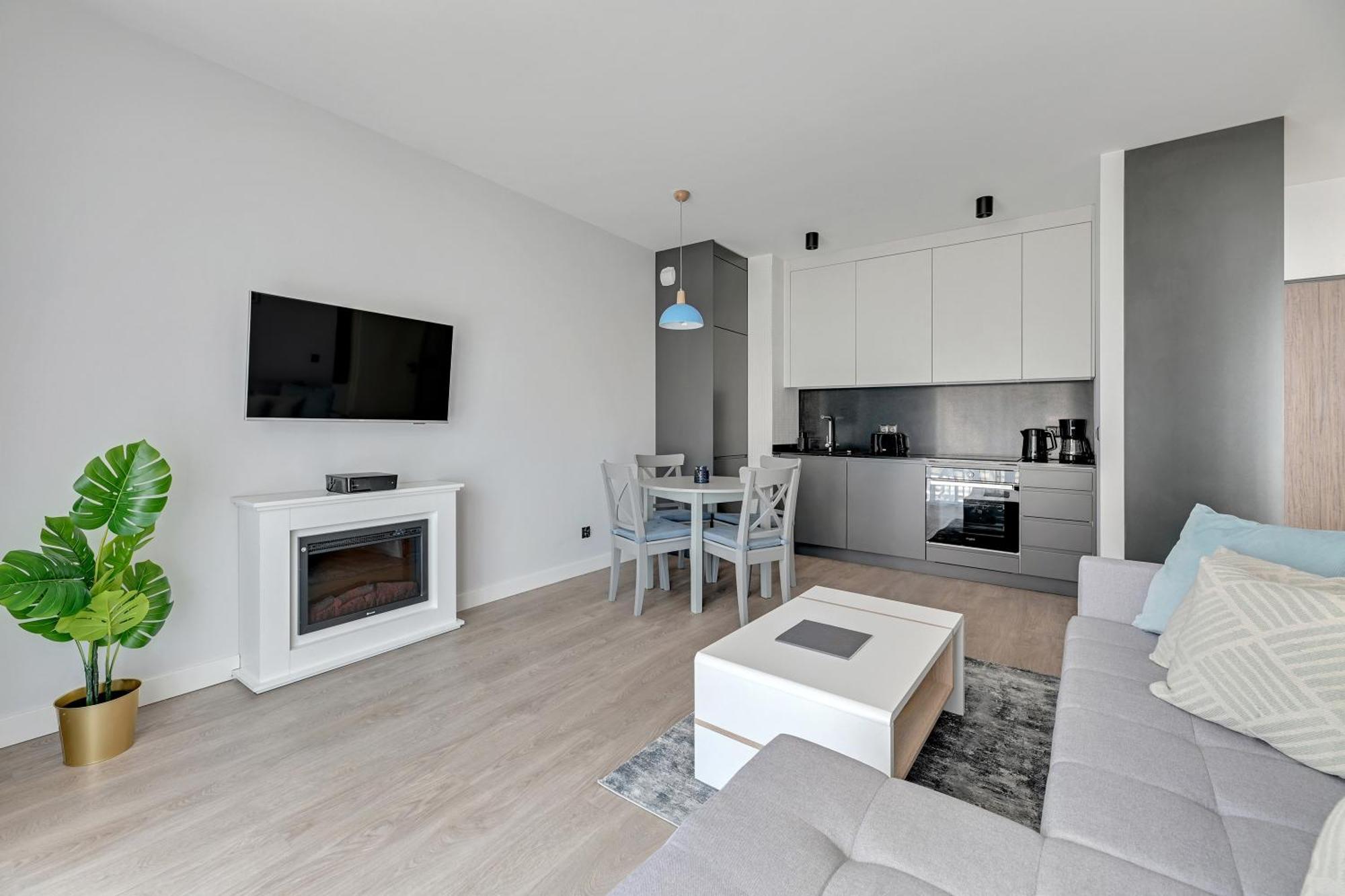 Scala City Center Apartments & Studios By Lion Apartments กดัญสก์ ภายนอก รูปภาพ