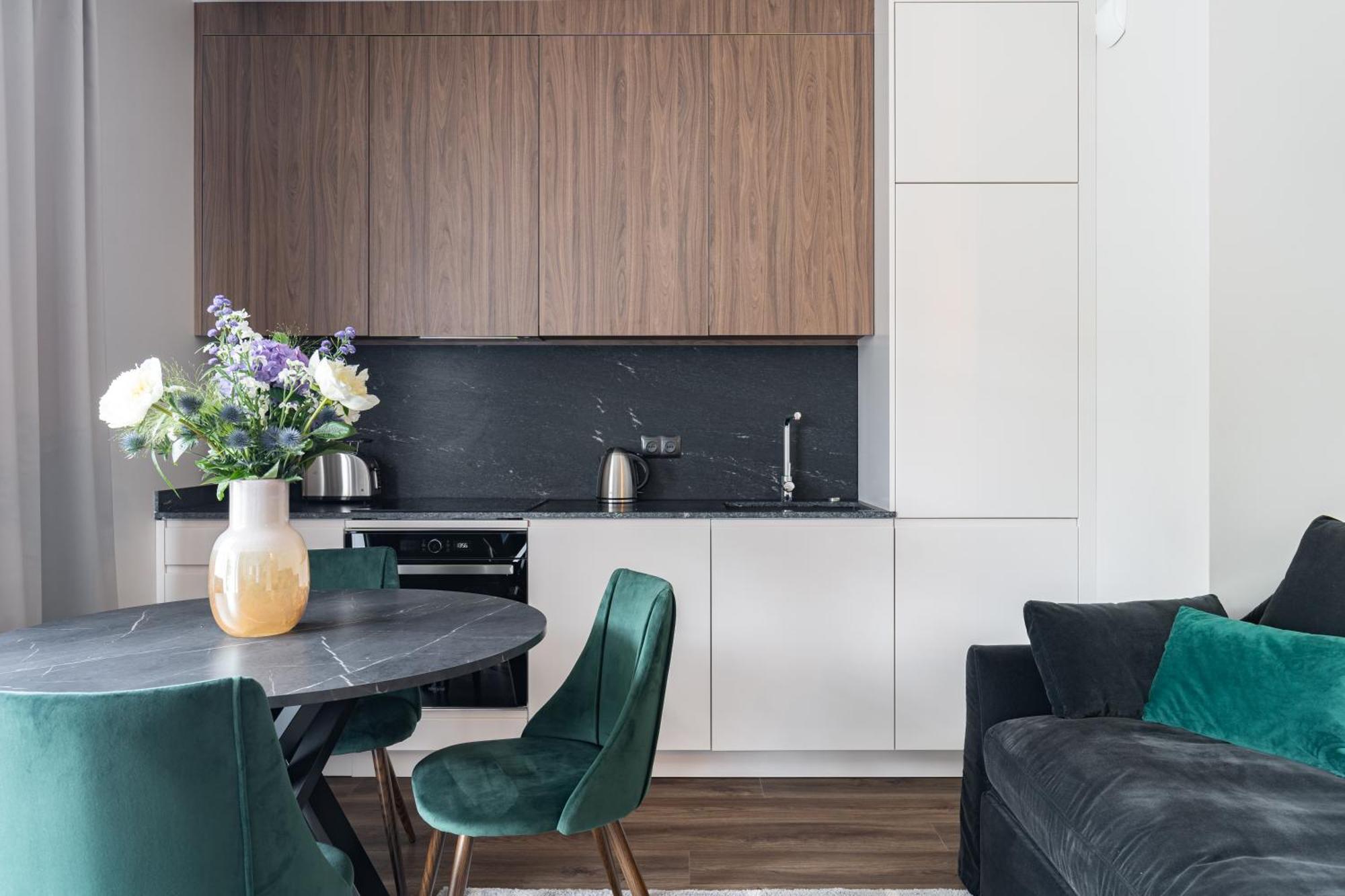 Scala City Center Apartments & Studios By Lion Apartments กดัญสก์ ภายนอก รูปภาพ