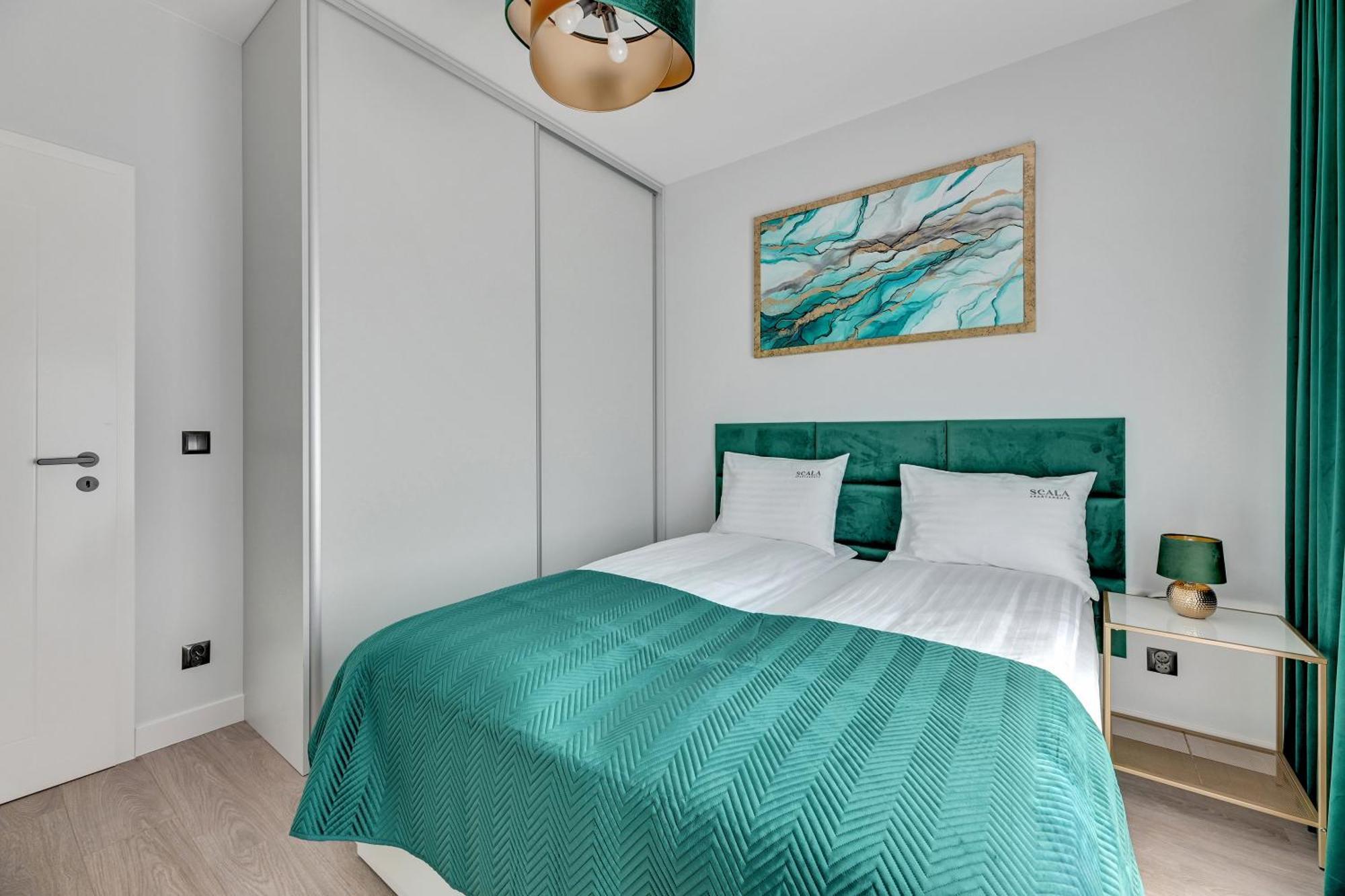 Scala City Center Apartments & Studios By Lion Apartments กดัญสก์ ภายนอก รูปภาพ