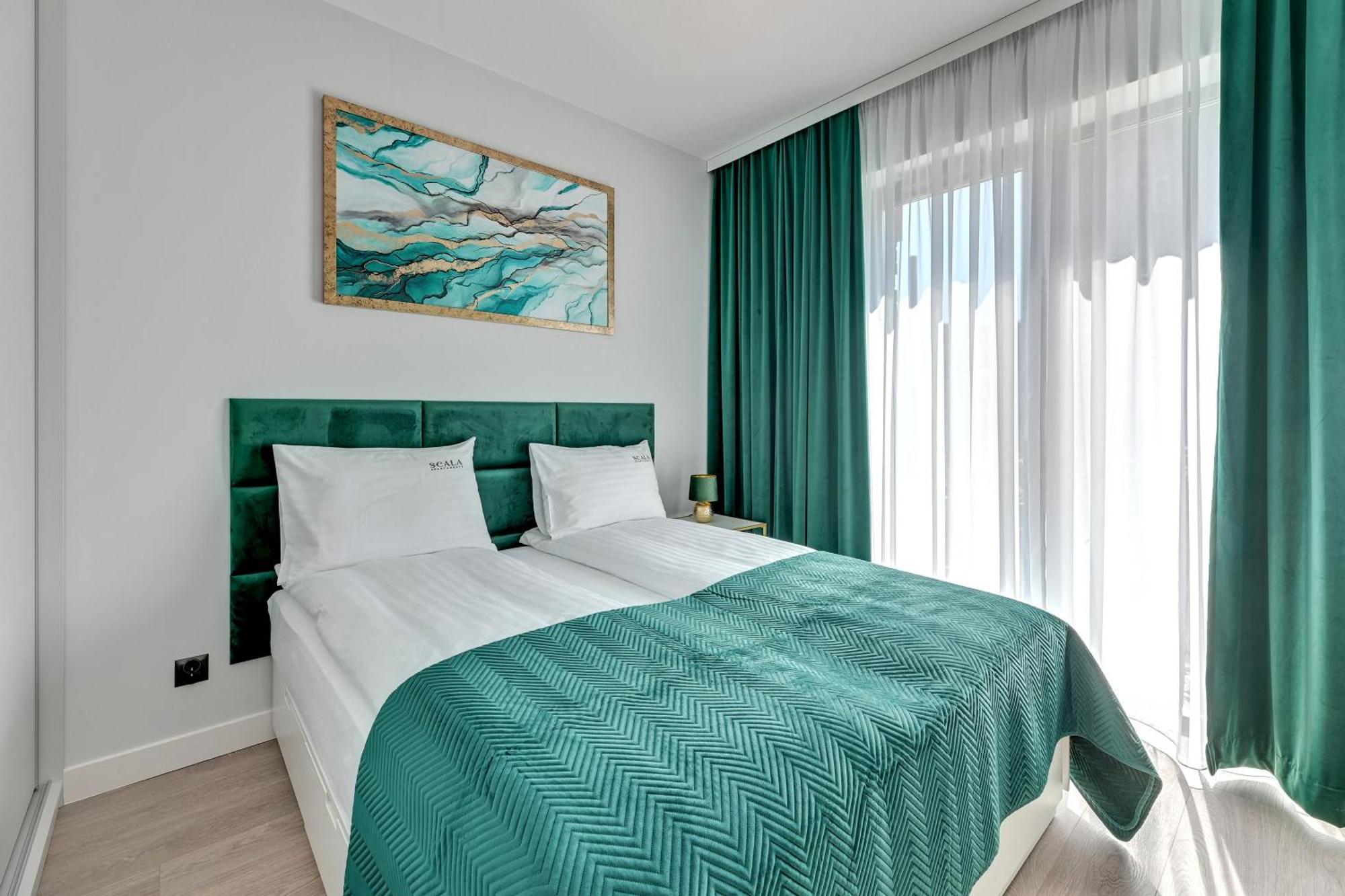 Scala City Center Apartments & Studios By Lion Apartments กดัญสก์ ภายนอก รูปภาพ