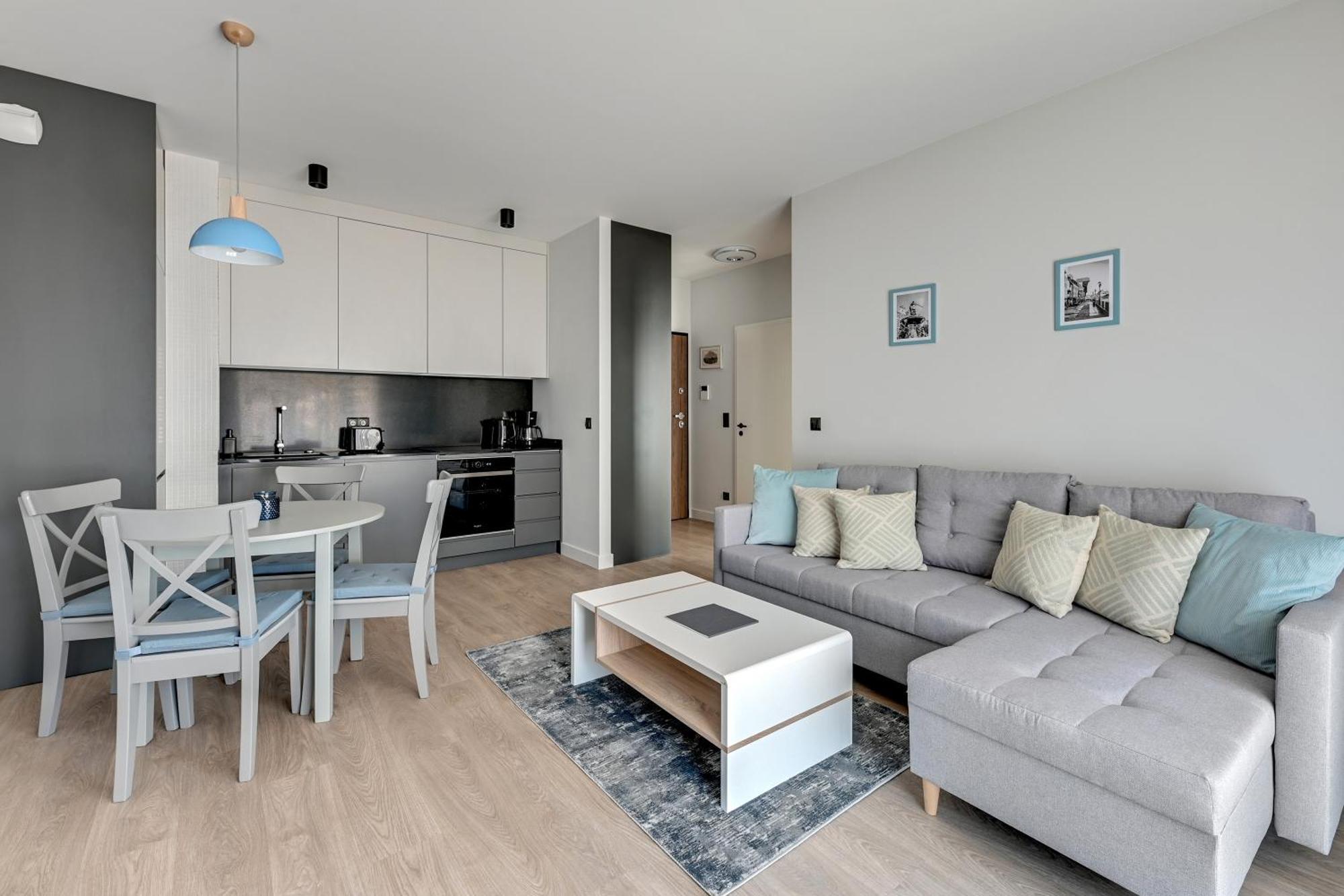 Scala City Center Apartments & Studios By Lion Apartments กดัญสก์ ภายนอก รูปภาพ